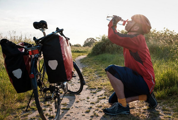 Cyclotouriste sur la Vélidéale